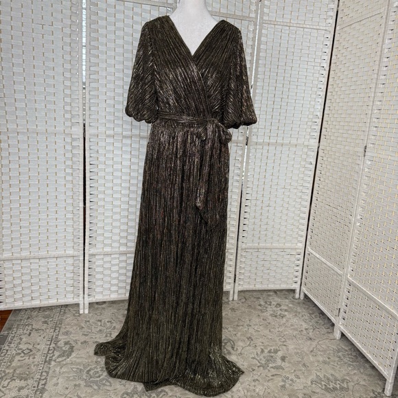 NWT. Eliza J Womens Elbow Sleeve V-Neck Long Dress - Picture 4 of 16